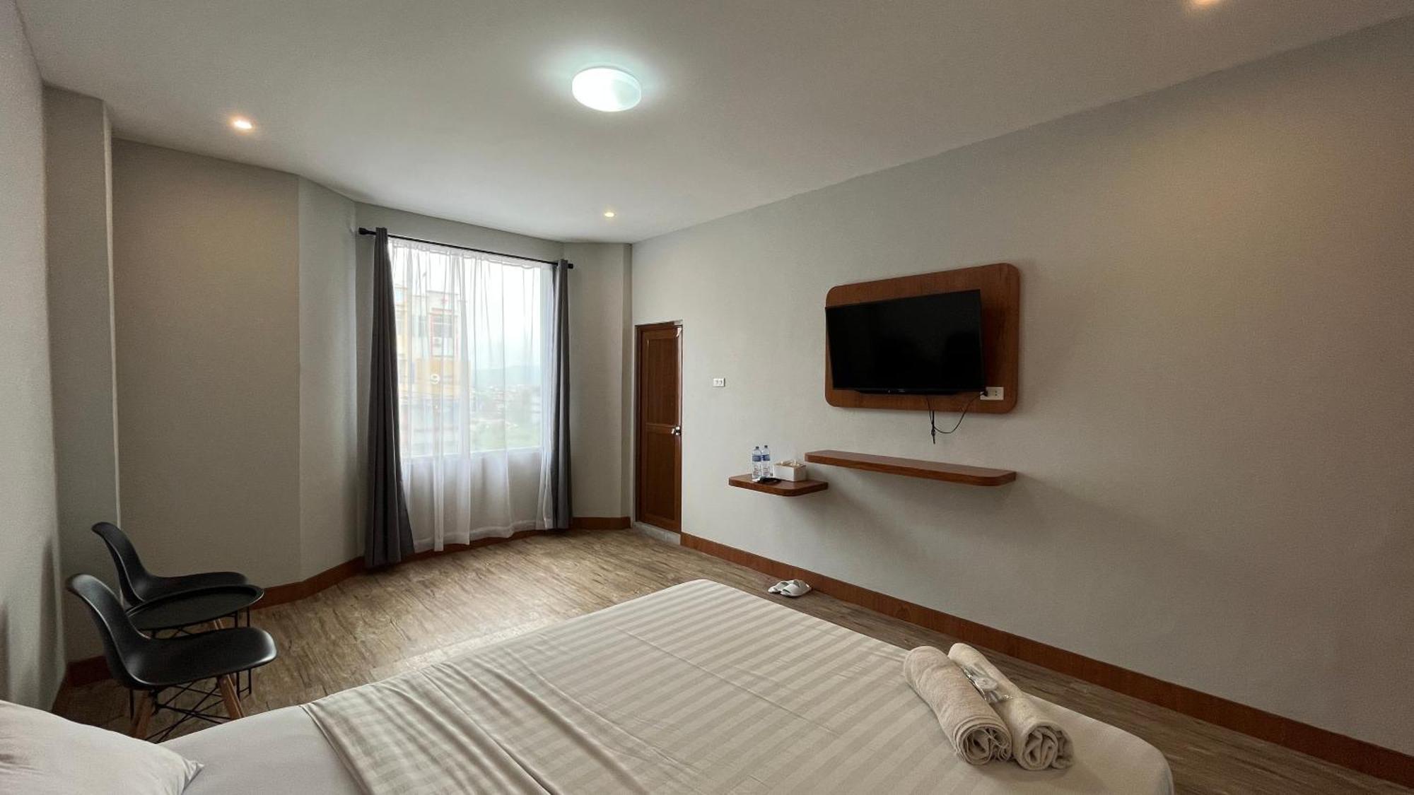 Reddoorz Premium At Jalan Diponegoro Lampung Hotel Bandar Lampung Exterior photo